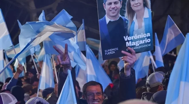 A frente de centro esquerda Força Pátria comemora resultados das eleições provinciais em Buenos Aires (Foto: Telesur)