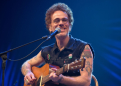 Cantor Nando Reis será atração do show de encerramento do Salipi 2026 no domingo (14)