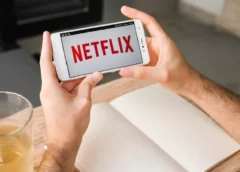 Netflix e Globo firmam o maior acordo de licenciamento de conteúdo entre empresas Netflix e Globo firmam o maior acordo de licenciamento de conteúdo entre empresas